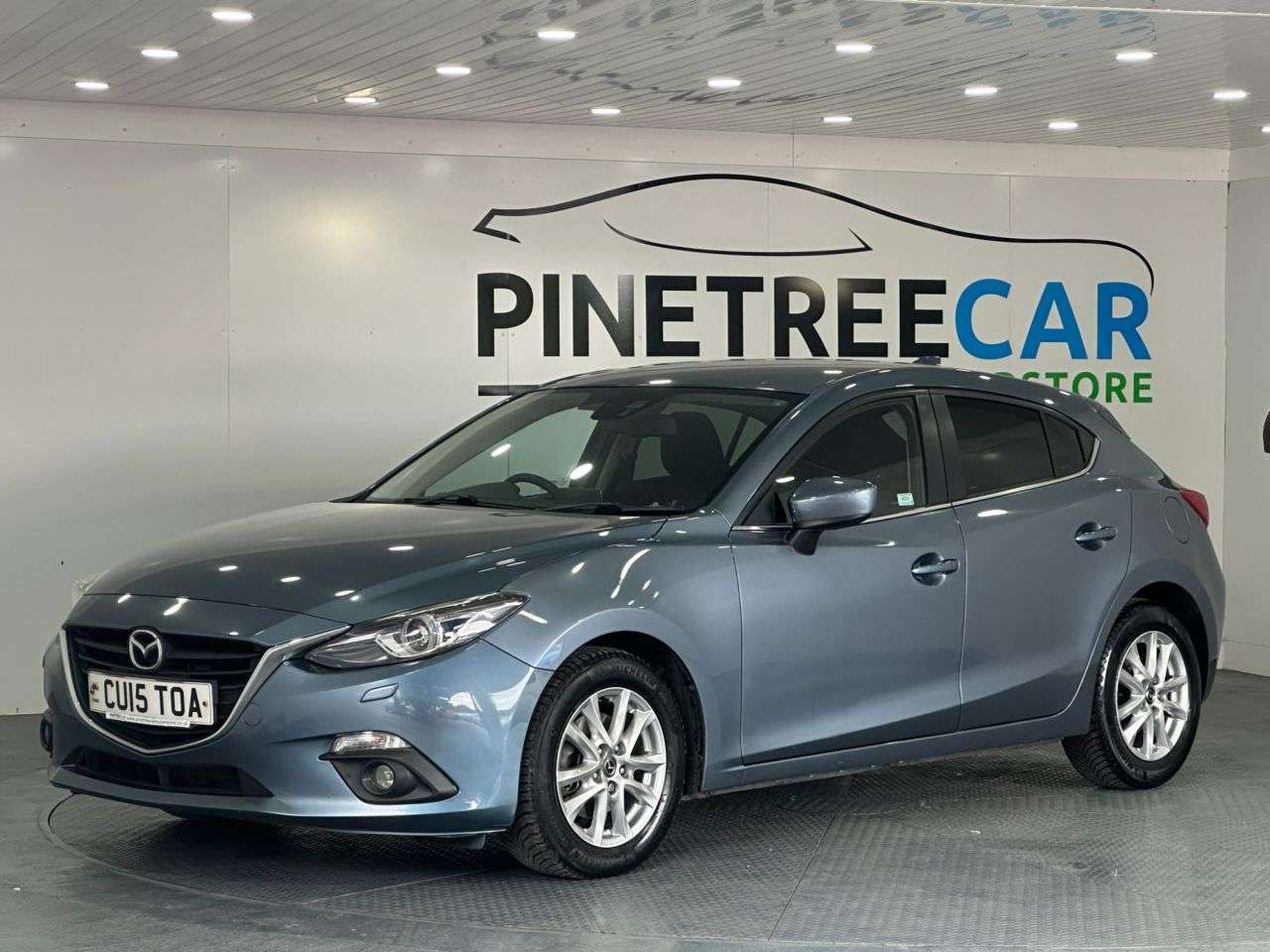 A 2015 MAZDA MAZDA3 2.0 SKYACTIV-G SE-L Nav Hatchback 5dr Petrol Manual Euro 5 (s/s) (120 ps) A 2015 MAZDA MAZDA3 2.0 SKYACTIV-G SE-L Nav Hatchback 5dr Petrol Manual Euro 5 (s/s) (120 ps)