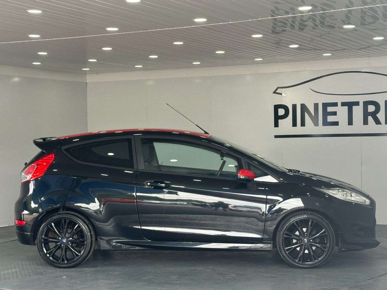 2015 FORD FIESTA 2015 FORD FIESTA