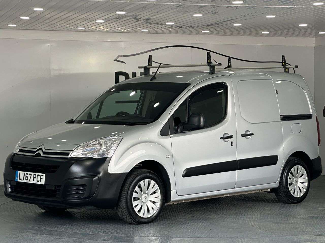 A 2017 CITROEN BERLINGO 1.6 BlueHDi 625 Enterprise Panel Van 5dr Diesel Manual L1 (112 g/km, 75 bhp A 2017 CITROEN BERLINGO 1.6 BlueHDi 625 Enterprise Panel Van 5dr Diesel Manual L1 (112 g/km, 75 bhp