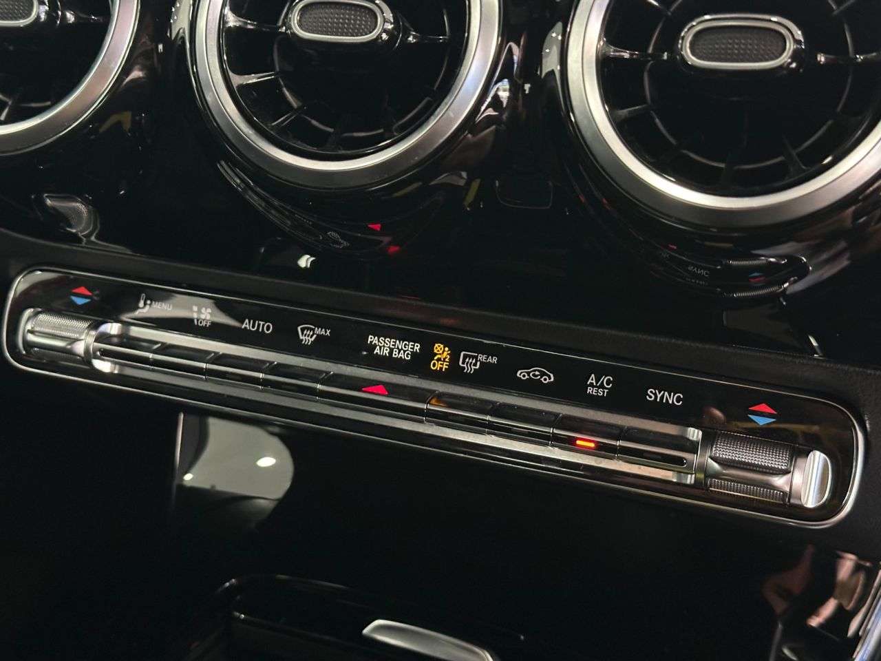 2020 MERCEDES-BENZ A CLASS 2020 MERCEDES-BENZ A CLASS