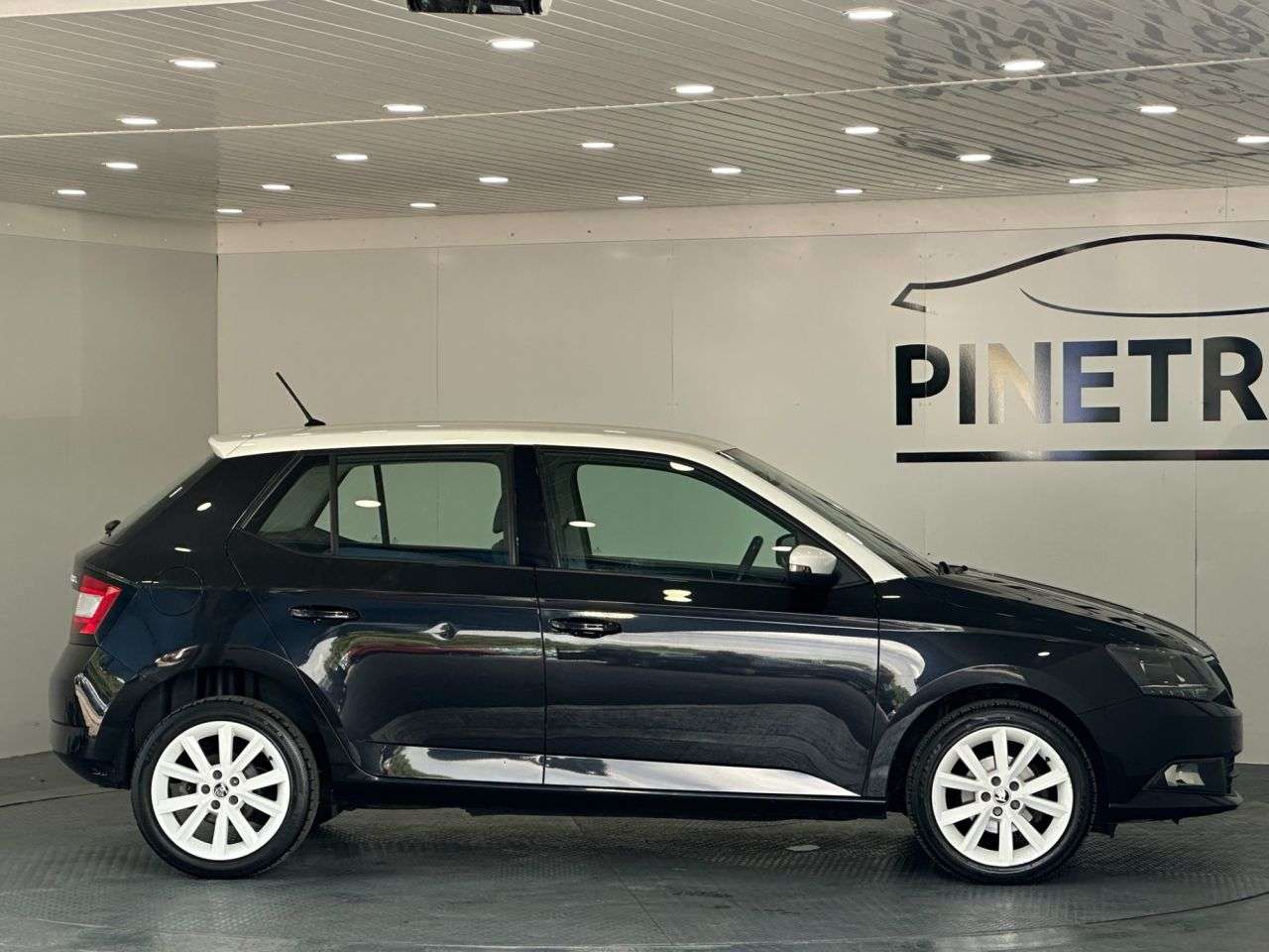 2016 SKODA FABIA 2016 SKODA FABIA