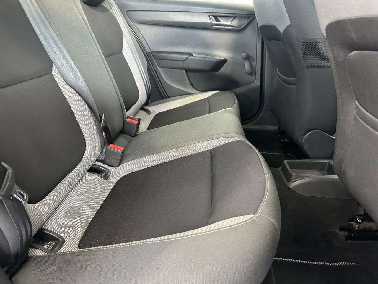 2016 SKODA FABIA 2016 SKODA FABIA