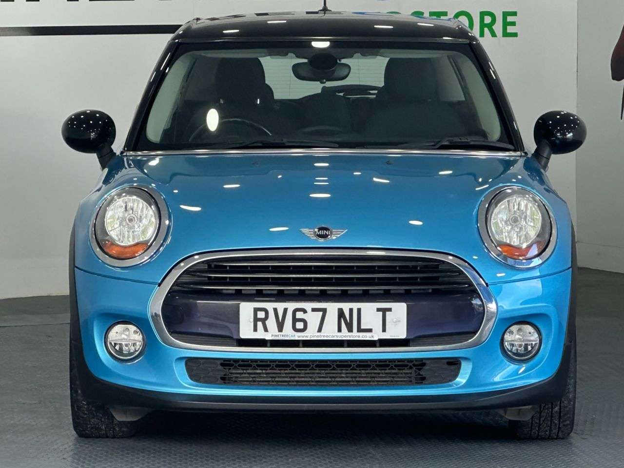 A 2017 MINI HATCH 1.5 Cooper Hatchback 5dr Petrol Manual Euro 6 (s/s) (136 ps) A 2017 MINI HATCH 1.5 Cooper Hatchback 5dr Petrol Manual Euro 6 (s/s) (136 ps)