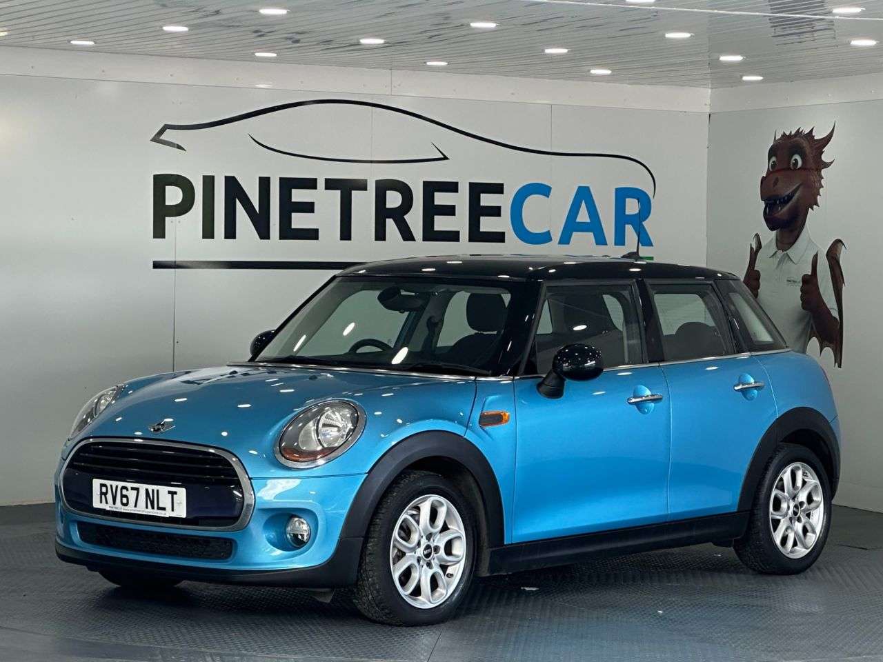 A 2017 MINI HATCH 1.5 Cooper Hatchback 5dr Petrol Manual Euro 6 (s/s) (136 ps) A 2017 MINI HATCH 1.5 Cooper Hatchback 5dr Petrol Manual Euro 6 (s/s) (136 ps)