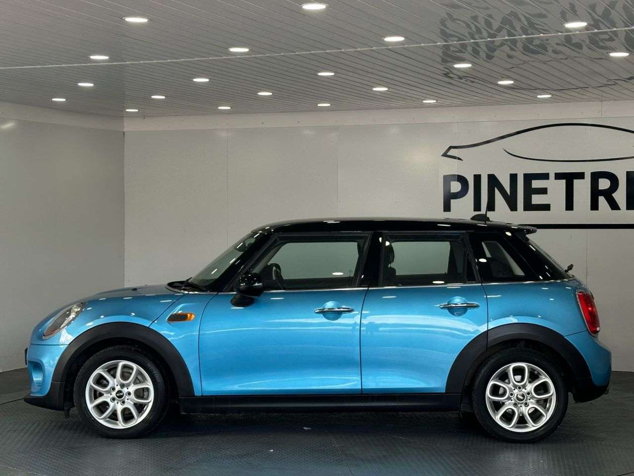 2017 MINI HATCH 2017 MINI HATCH