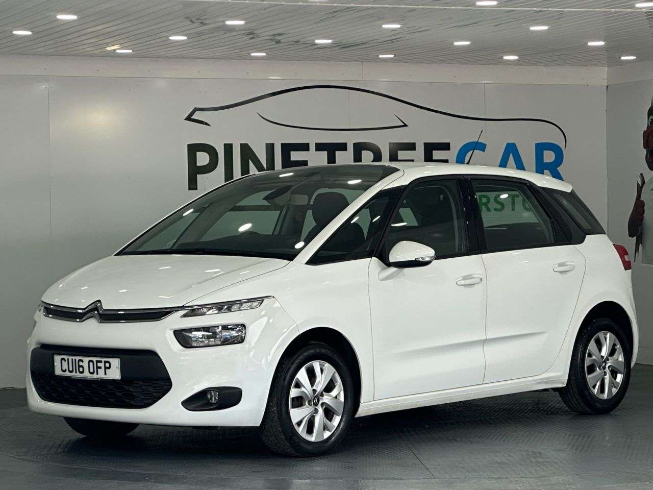 A 2016 CITROEN C4 PICASSO 1.2 PureTech VTR+ MPV 5dr Petrol Manual Euro 6 (s/s) (130 ps) A 2016 CITROEN C4 PICASSO 1.2 PureTech VTR+ MPV 5dr Petrol Manual Euro 6 (s/s) (130 ps)