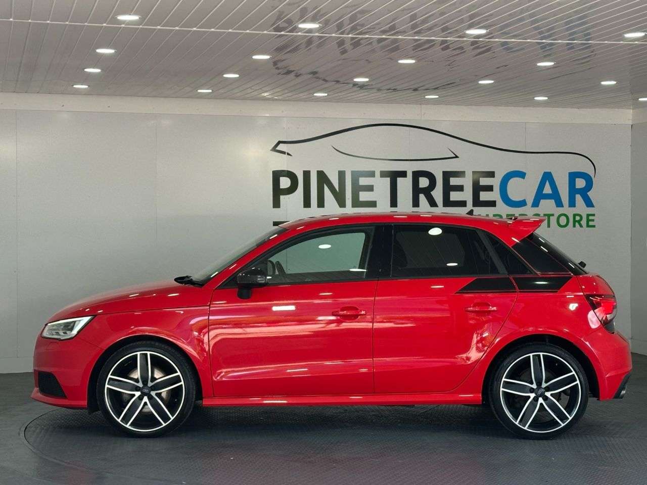 2017 AUDI S1 2017 AUDI S1