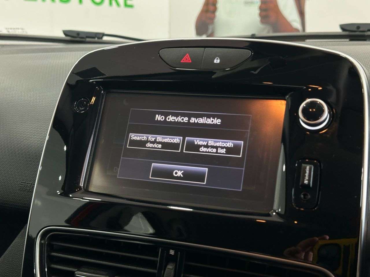 2017 RENAULT CLIO 2017 RENAULT CLIO