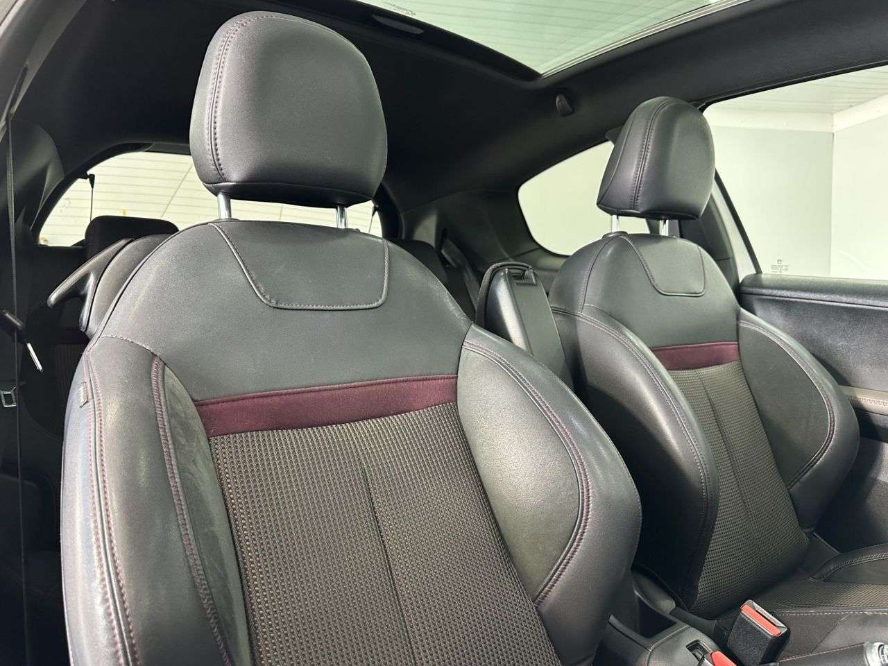 2014 PEUGEOT 208 2014 PEUGEOT 208