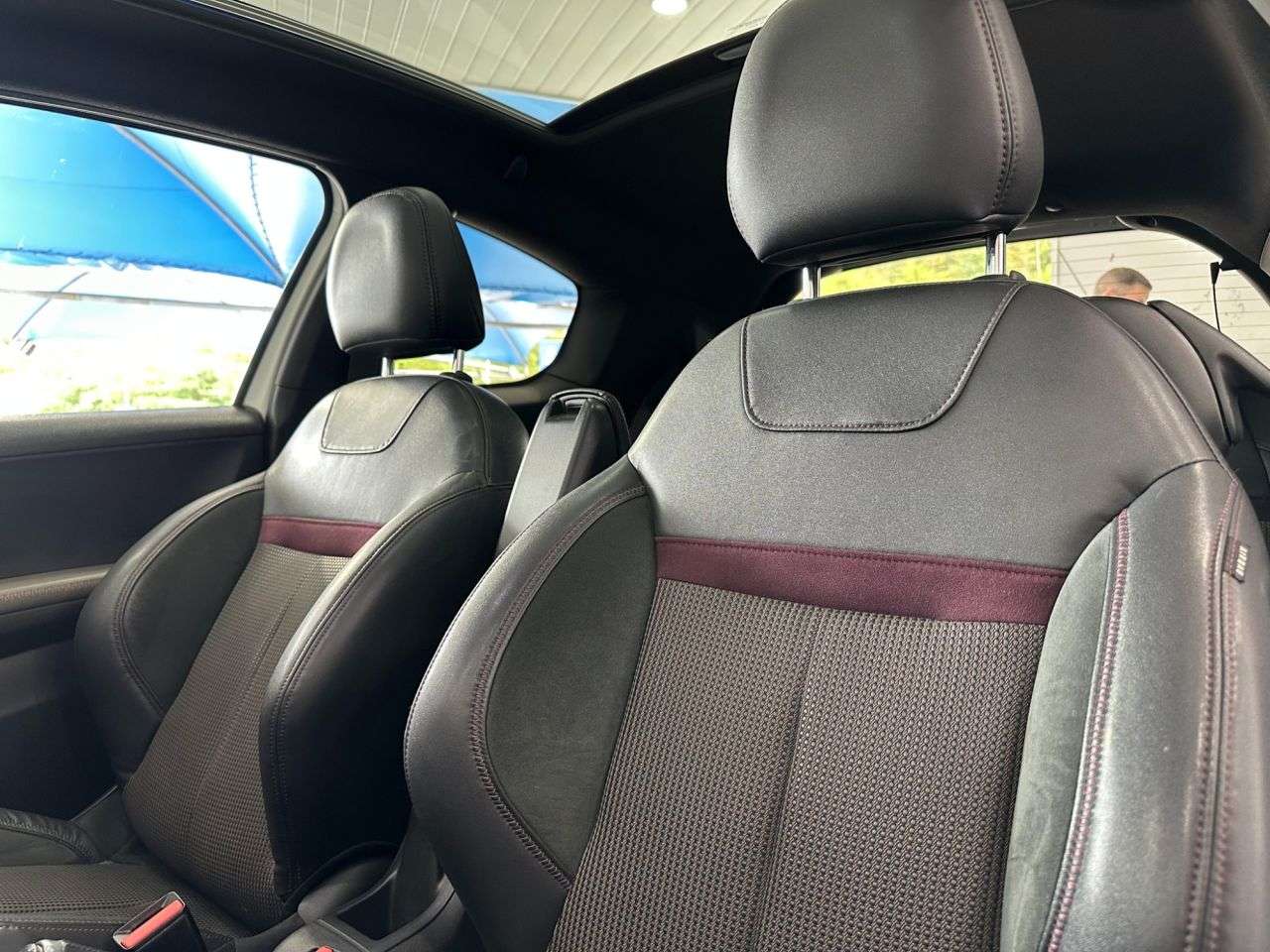 2014 PEUGEOT 208 2014 PEUGEOT 208
