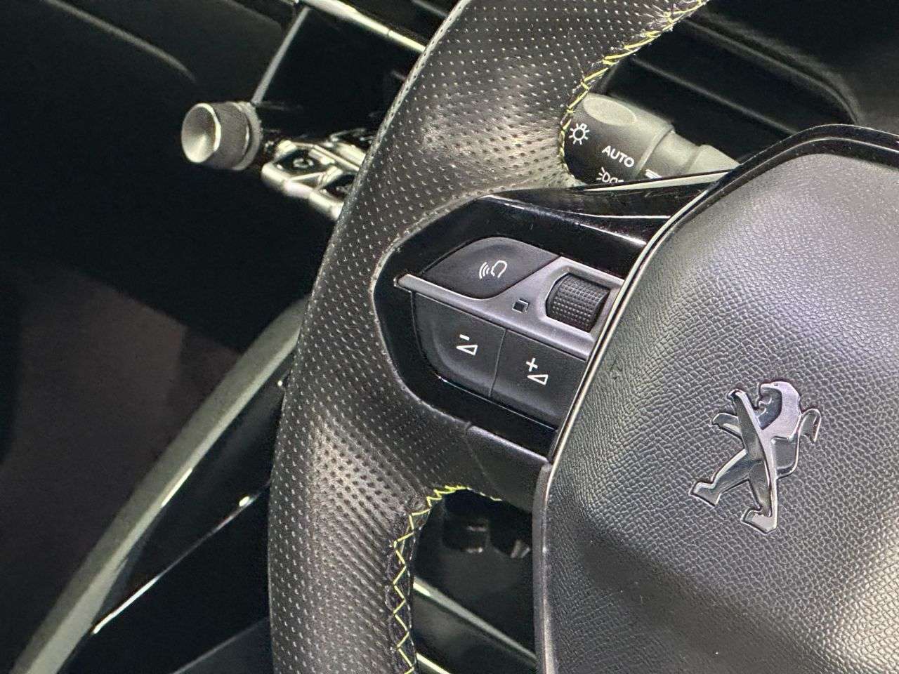 2020 PEUGEOT 208 2020 PEUGEOT 208