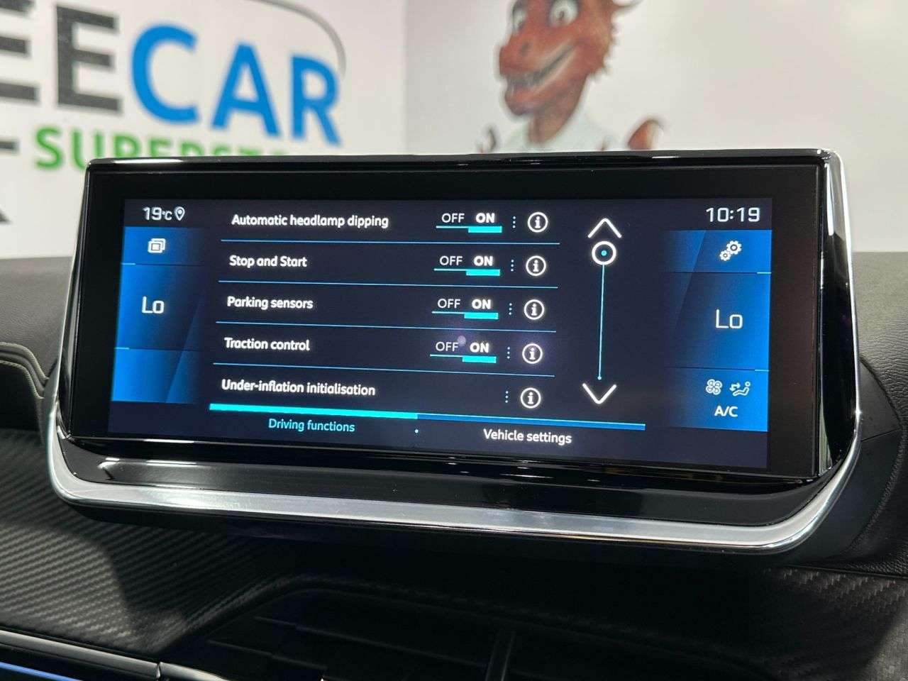 2020 PEUGEOT 208 2020 PEUGEOT 208