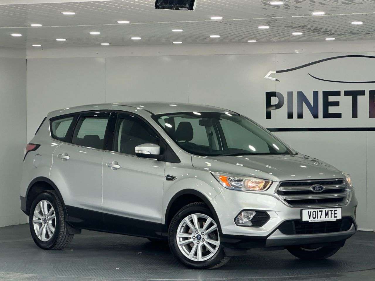A 2017 FORD KUGA 1.5T EcoBoost Zetec SUV 5dr Petrol Manual Euro 6 (s/s) (120 ps) A 2017 FORD KUGA 1.5T EcoBoost Zetec SUV 5dr Petrol Manual Euro 6 (s/s) (120 ps)