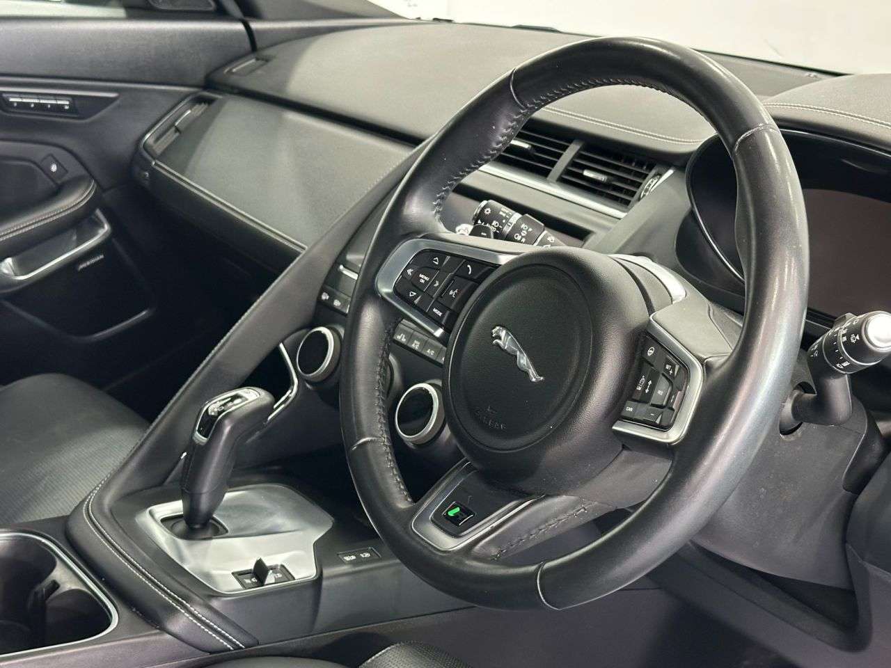 2020 JAGUAR E-PACE 2020 JAGUAR E-PACE