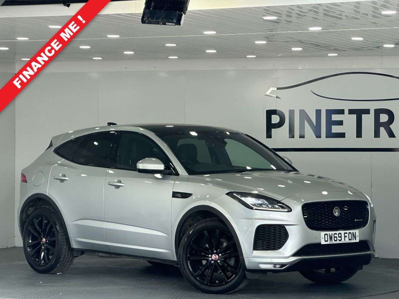 A 2020 JAGUAR E-PACE 2.0 D180 R-Dynamic HSE SUV 5dr Diesel Auto AWD Euro 6 (s/s) (180 ps) A 2020 JAGUAR E-PACE 2.0 D180 R-Dynamic HSE SUV 5dr Diesel Auto AWD Euro 6 (s/s) (180 ps)