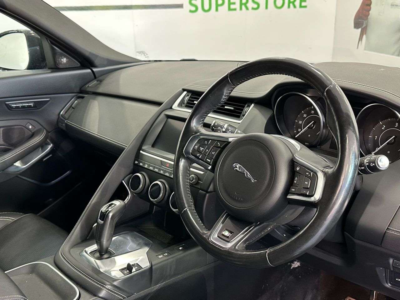 2019 JAGUAR E-PACE 2019 JAGUAR E-PACE