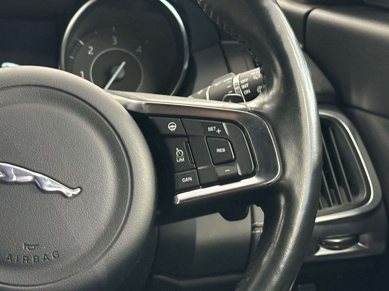 2019 JAGUAR E-PACE 2019 JAGUAR E-PACE