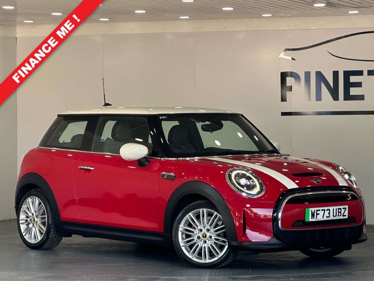 A 2023 MINI ELECTRIC HATCH Cooper SE 32.6kWh Level 2 Hatchback 3dr Electric Auto (184 ps) A 2023 MINI ELECTRIC HATCH Cooper SE 32.6kWh Level 2 Hatchback 3dr Electric Auto (184 ps)