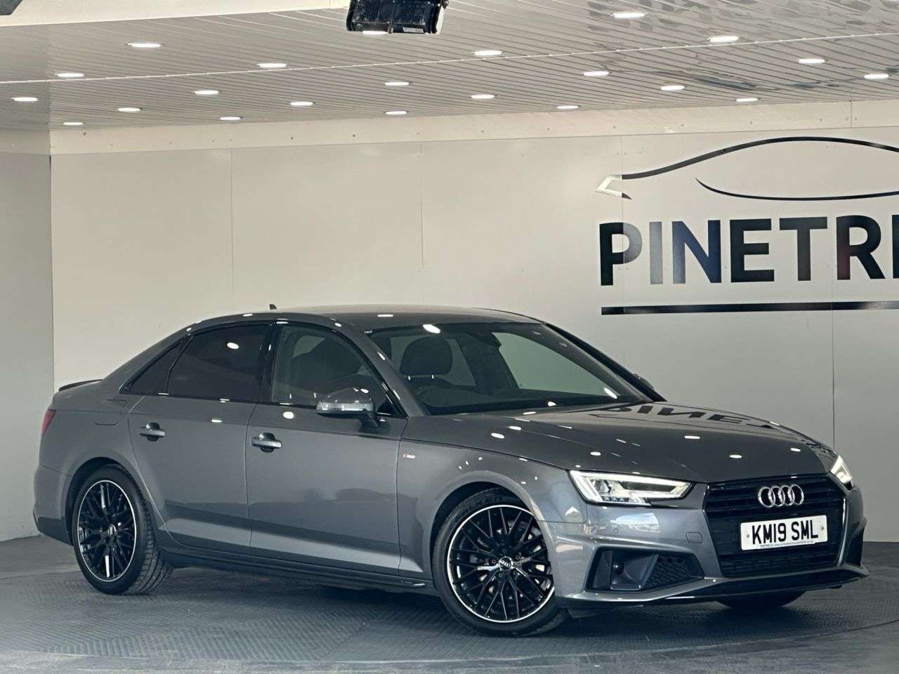A 2019 AUDI A4 2.0 TFSI 35 Black Edition Saloon 4dr Petrol S Tronic Euro 6 (s/s) (150 ps) A 2019 AUDI A4 2.0 TFSI 35 Black Edition Saloon 4dr Petrol S Tronic Euro 6 (s/s) (150 ps)