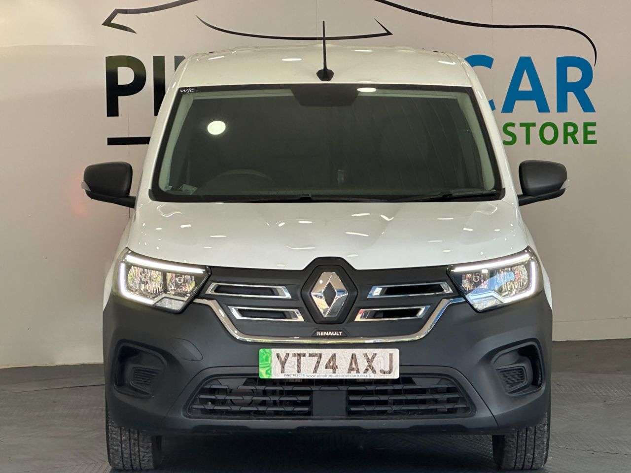A 2025 RENAULT KANGOO 0.0L 2d AUTO 121 BHP A 2025 RENAULT KANGOO 0.0L 2d AUTO 121 BHP