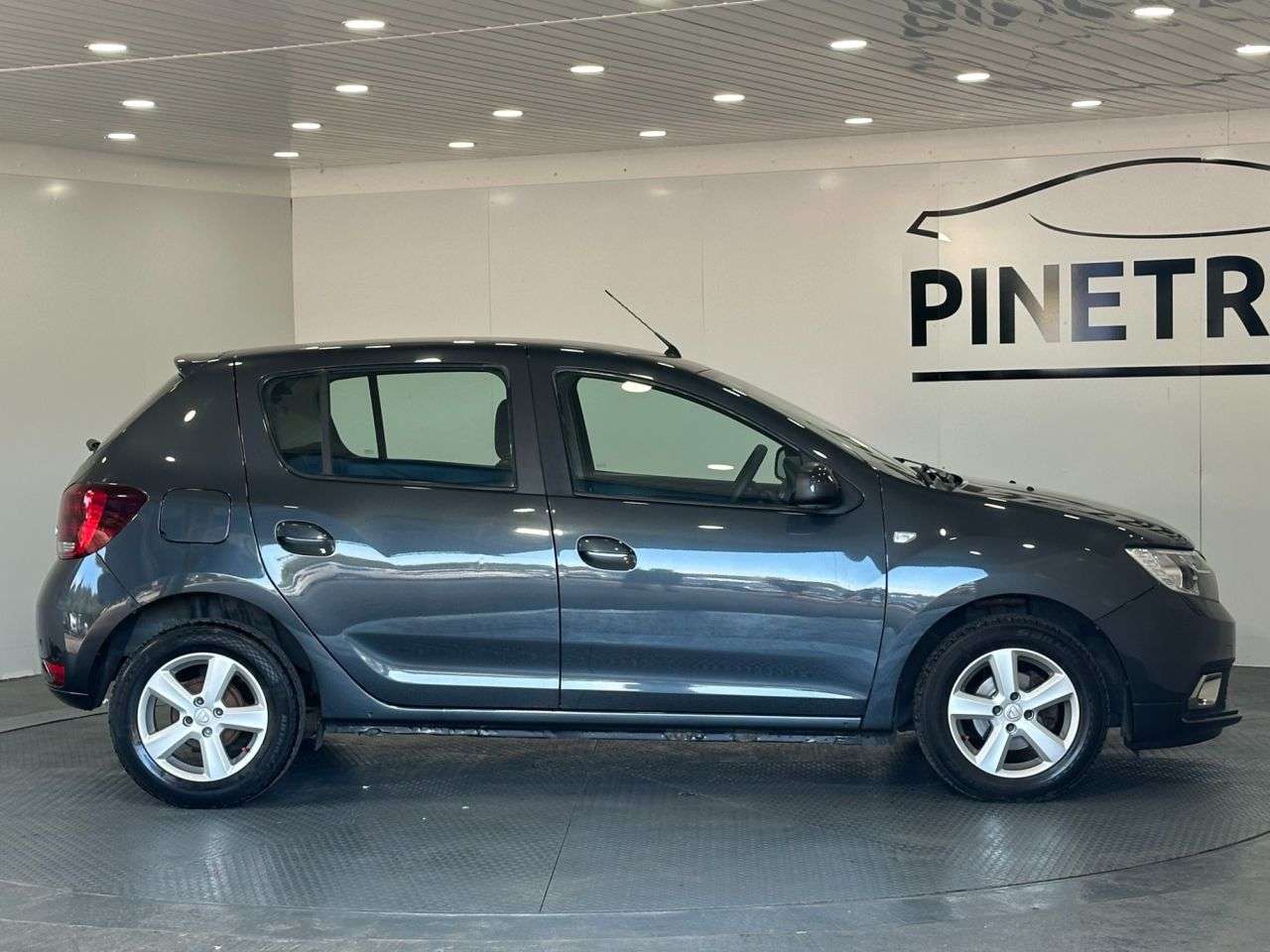 2017 DACIA SANDERO 2017 DACIA SANDERO