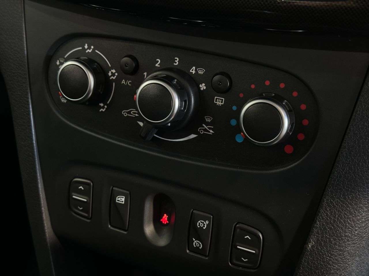 2017 DACIA SANDERO 2017 DACIA SANDERO