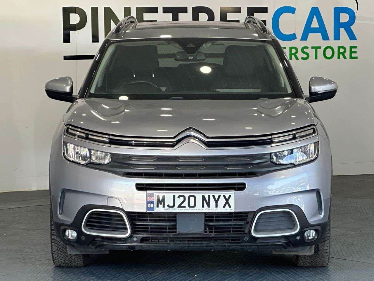 A 2020 CITROEN C5 AIRCROSS 1.5 BlueHDi Flair Plus SUV 5dr Diesel EAT8 Euro 6 (s/s) (130 ps) A 2020 CITROEN C5 AIRCROSS 1.5 BlueHDi Flair Plus SUV 5dr Diesel EAT8 Euro 6 (s/s) (130 ps)