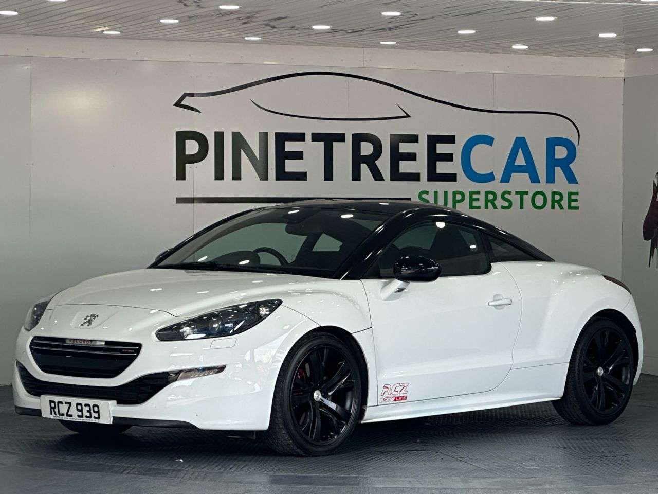 A 2015 PEUGEOT RCZ 1.6 THP GT Line Coupe 2dr Petrol Manual Euro 6 (200 ps) A 2015 PEUGEOT RCZ 1.6 THP GT Line Coupe 2dr Petrol Manual Euro 6 (200 ps)
