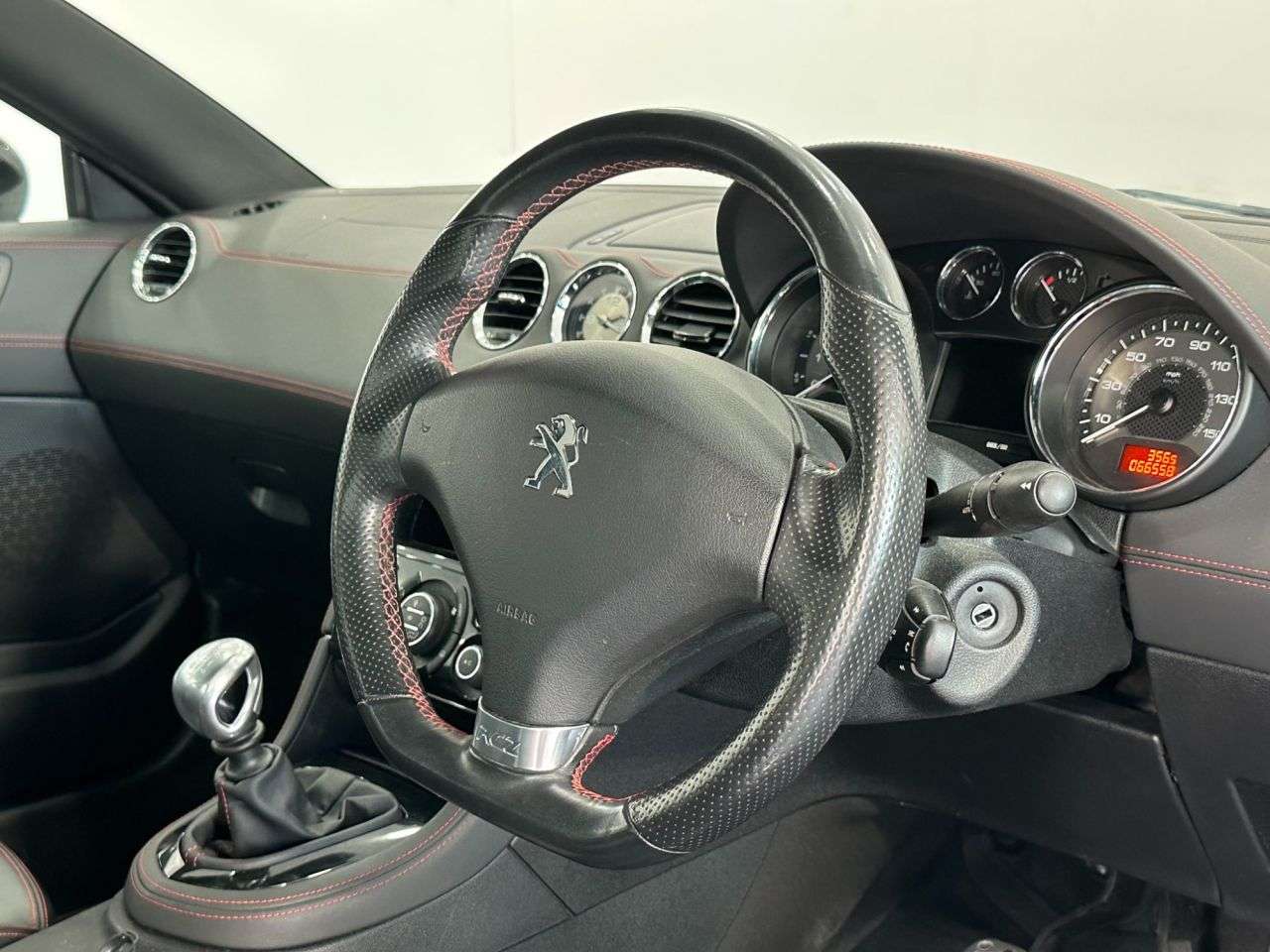 2015 PEUGEOT RCZ 2015 PEUGEOT RCZ