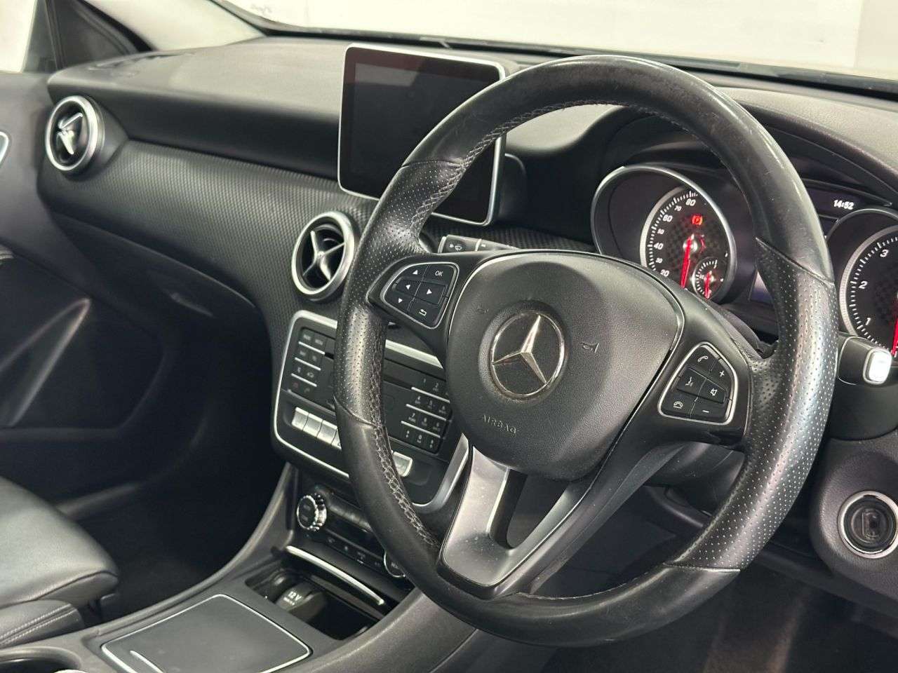 2016 MERCEDES-BENZ A CLASS 2016 MERCEDES-BENZ A CLASS