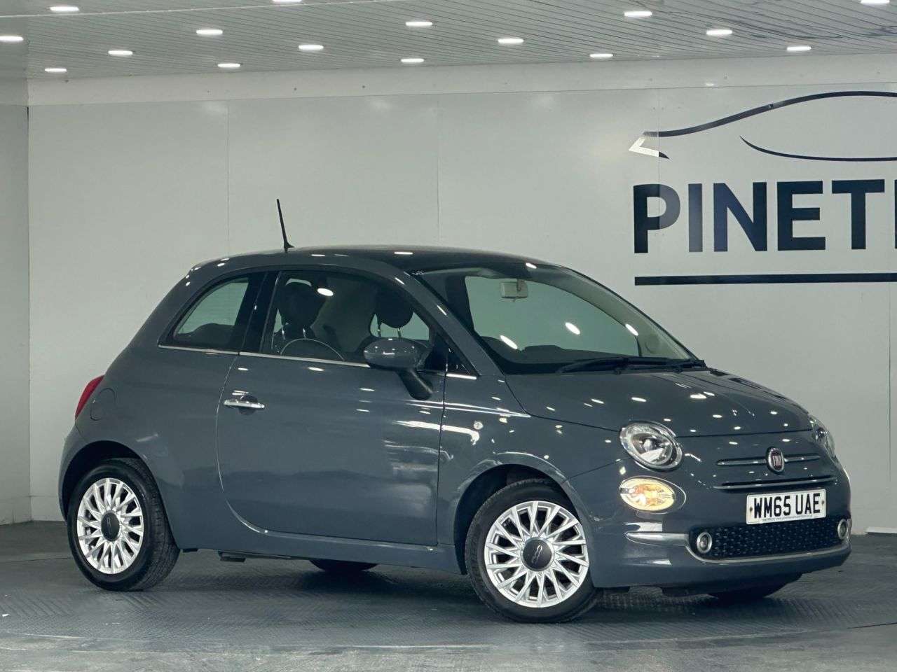 A 2015 FIAT 500 1.2 Lounge Hatchback 3dr Petrol Manual Euro 6 (s/s) (69 bhp) A 2015 FIAT 500 1.2 Lounge Hatchback 3dr Petrol Manual Euro 6 (s/s) (69 bhp)