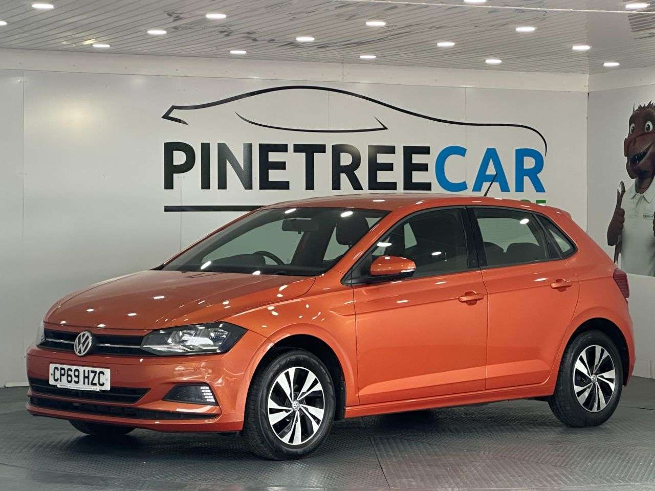 A 2020 VOLKSWAGEN POLO 1.0 TSI GPF SE Hatchback 5dr Petrol Manual Euro 6 (s/s) (95 ps) A 2020 VOLKSWAGEN POLO 1.0 TSI GPF SE Hatchback 5dr Petrol Manual Euro 6 (s/s) (95 ps)
