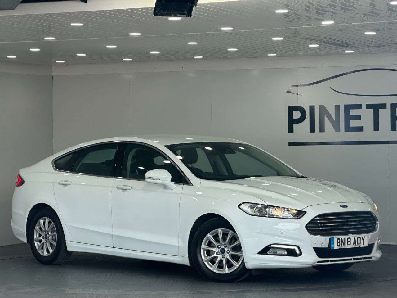 A 2018 FORD MONDEO 1.5 TDCi ECOnetic Titanium Hatchback 5dr Diesel Manual Euro 6 (s/s) (120 ps A 2018 FORD MONDEO 1.5 TDCi ECOnetic Titanium Hatchback 5dr Diesel Manual Euro 6 (s/s) (120 ps