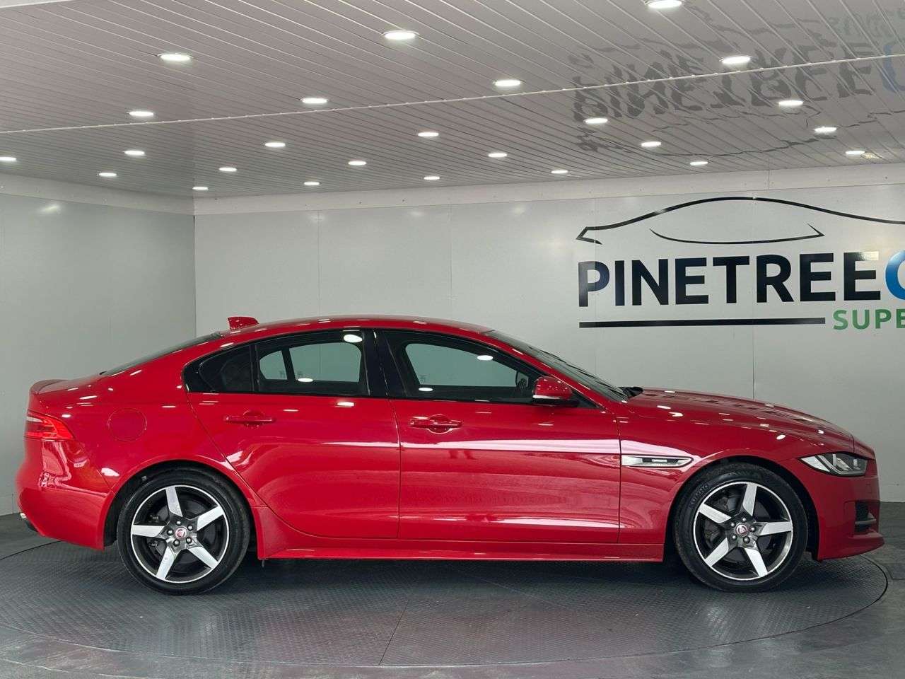 2018 JAGUAR XE 2018 JAGUAR XE