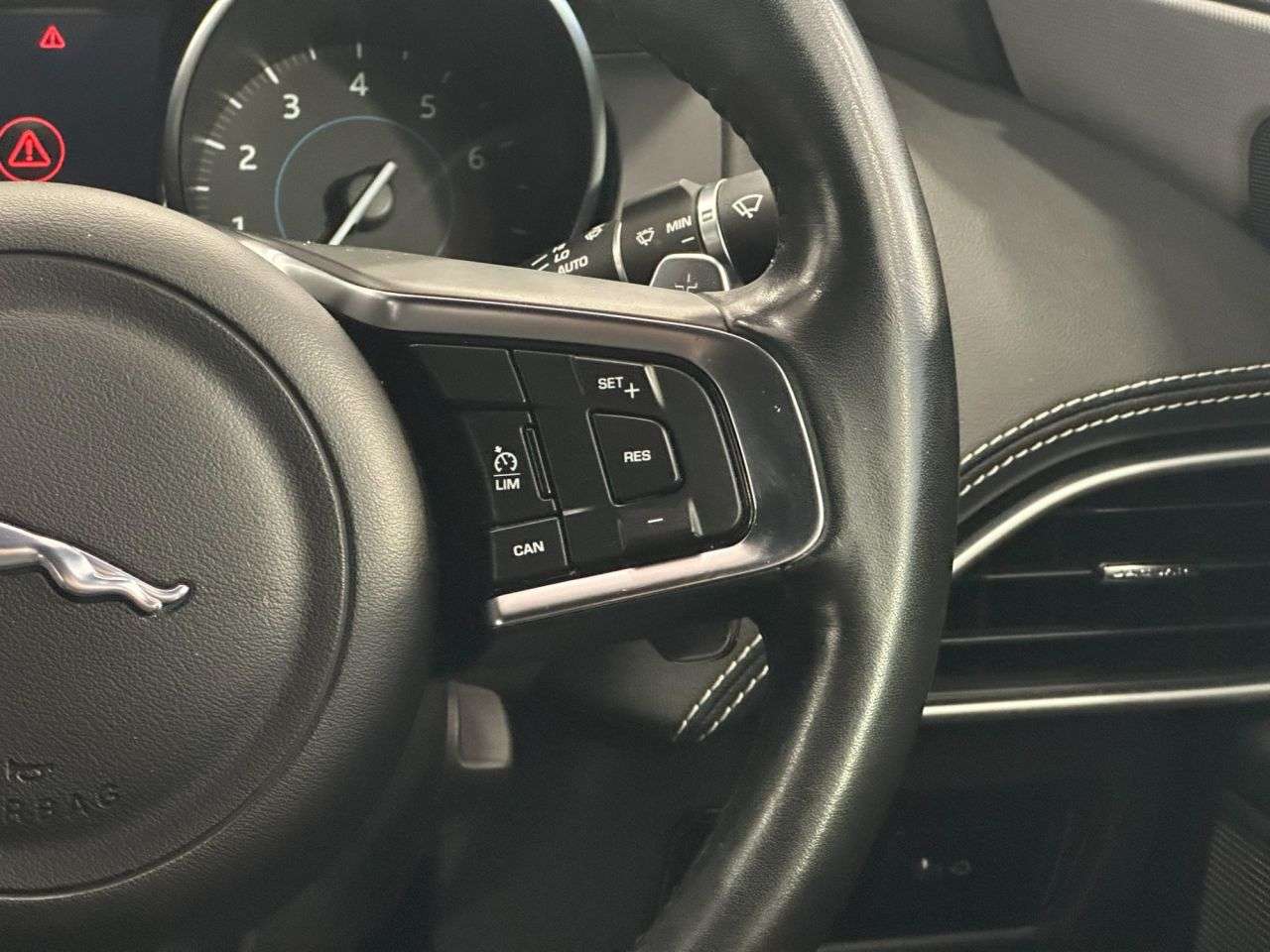 2018 JAGUAR XE 2018 JAGUAR XE