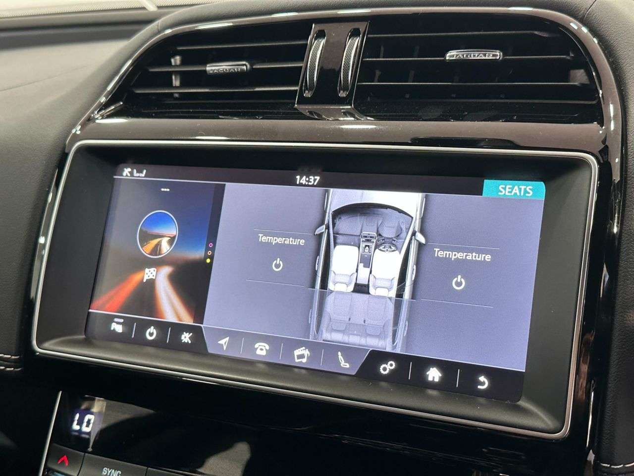 2018 JAGUAR XE 2018 JAGUAR XE