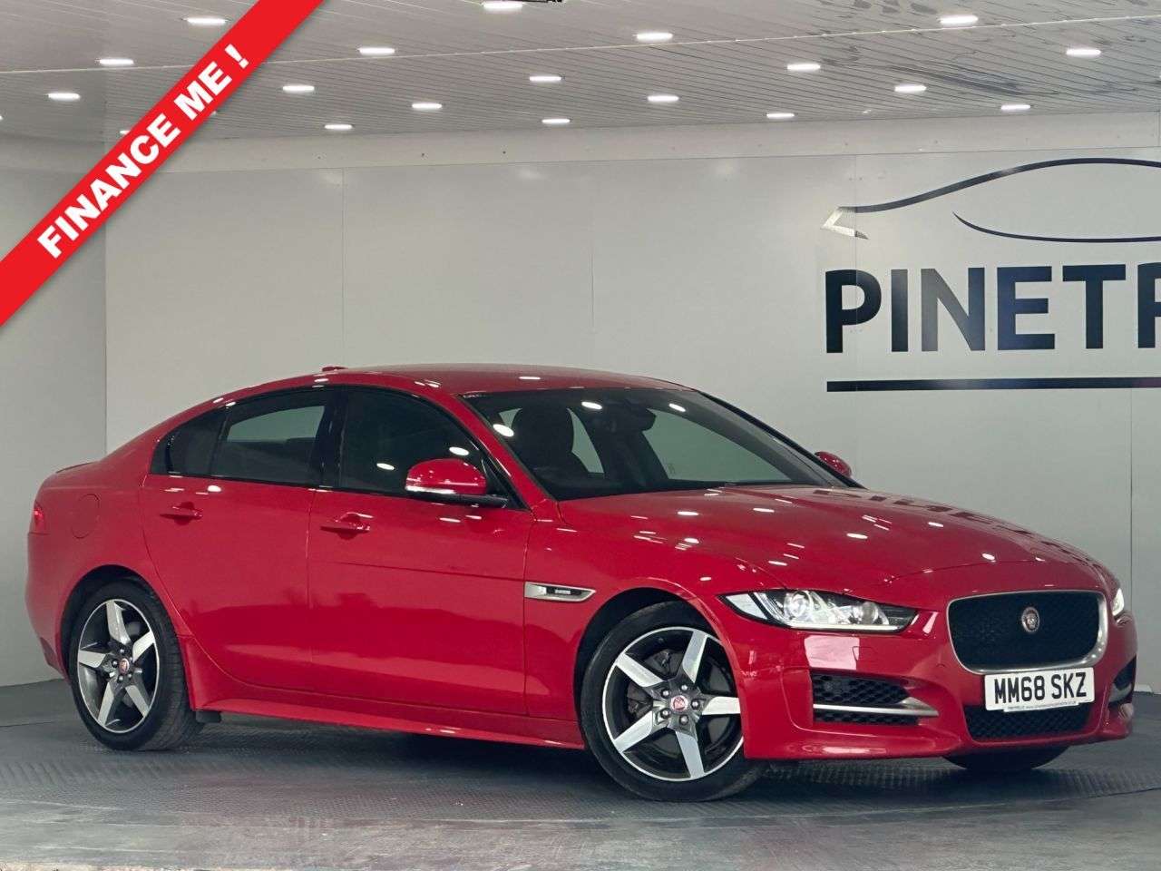 A 2018 JAGUAR XE 2.0i GPF R-Sport Saloon 4dr Petrol Auto Euro 6 (s/s) (200 ps) A 2018 JAGUAR XE 2.0i GPF R-Sport Saloon 4dr Petrol Auto Euro 6 (s/s) (200 ps)