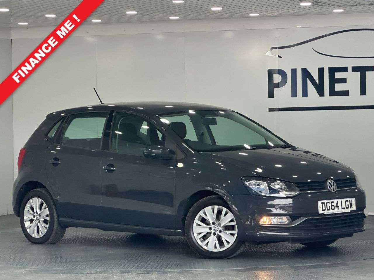 A 2014 VOLKSWAGEN POLO 1.2 TSI BlueMotion Tech SE Hatchback 5dr Petrol DSG Euro 6 (s/s) (90 ps) A 2014 VOLKSWAGEN POLO 1.2 TSI BlueMotion Tech SE Hatchback 5dr Petrol DSG Euro 6 (s/s) (90 ps)