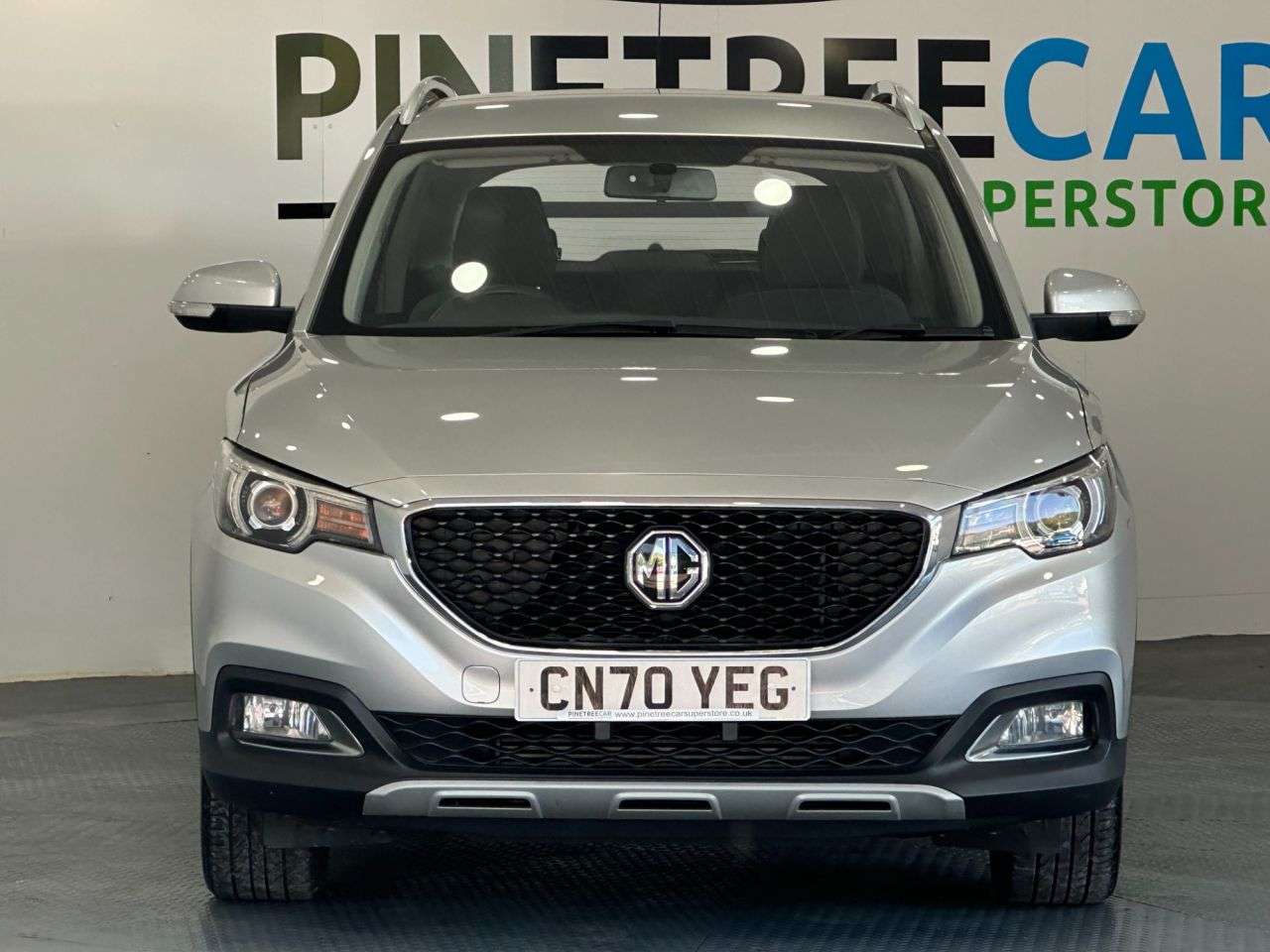 A 2020 MG MG ZS 1.0 T-GDI Excite SUV 5dr Petrol Auto Euro 6 (111 ps) A 2020 MG MG ZS 1.0 T-GDI Excite SUV 5dr Petrol Auto Euro 6 (111 ps)