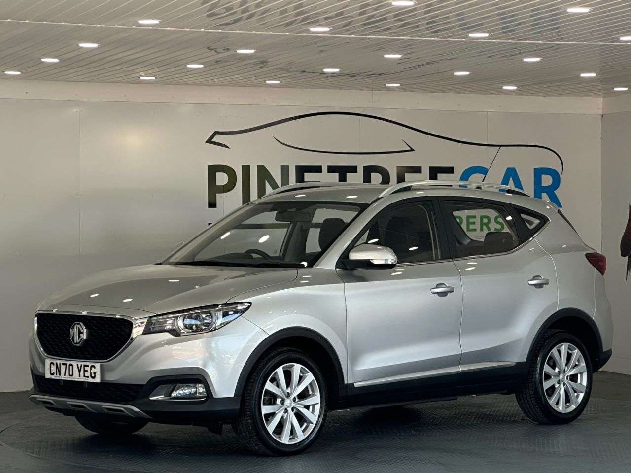 A 2020 MG MG ZS 1.0 T-GDI Excite SUV 5dr Petrol Auto Euro 6 (111 ps) A 2020 MG MG ZS 1.0 T-GDI Excite SUV 5dr Petrol Auto Euro 6 (111 ps)