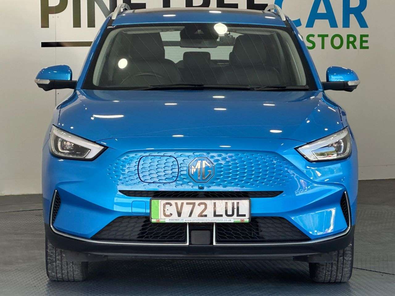 A 2022 MG MG ZS 72.6kWh Trophy Long Range SUV 5dr Electric Auto (156 ps) A 2022 MG MG ZS 72.6kWh Trophy Long Range SUV 5dr Electric Auto (156 ps)