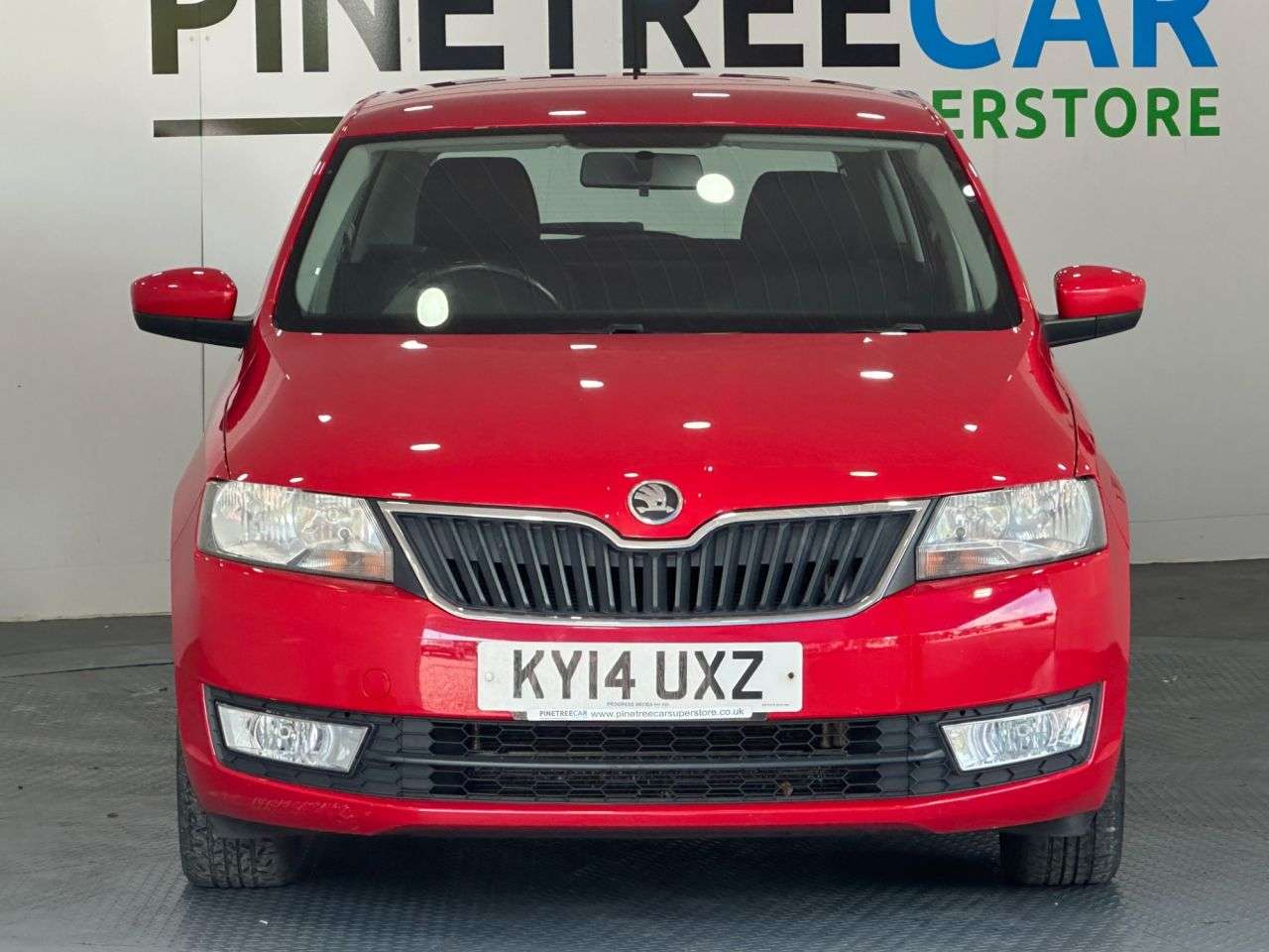 A 2014 SKODA RAPID SPACEBACK 1.2 TSI SE Hatchback 5dr Petrol Manual Euro 5 (105 ps) A 2014 SKODA RAPID SPACEBACK 1.2 TSI SE Hatchback 5dr Petrol Manual Euro 5 (105 ps)
