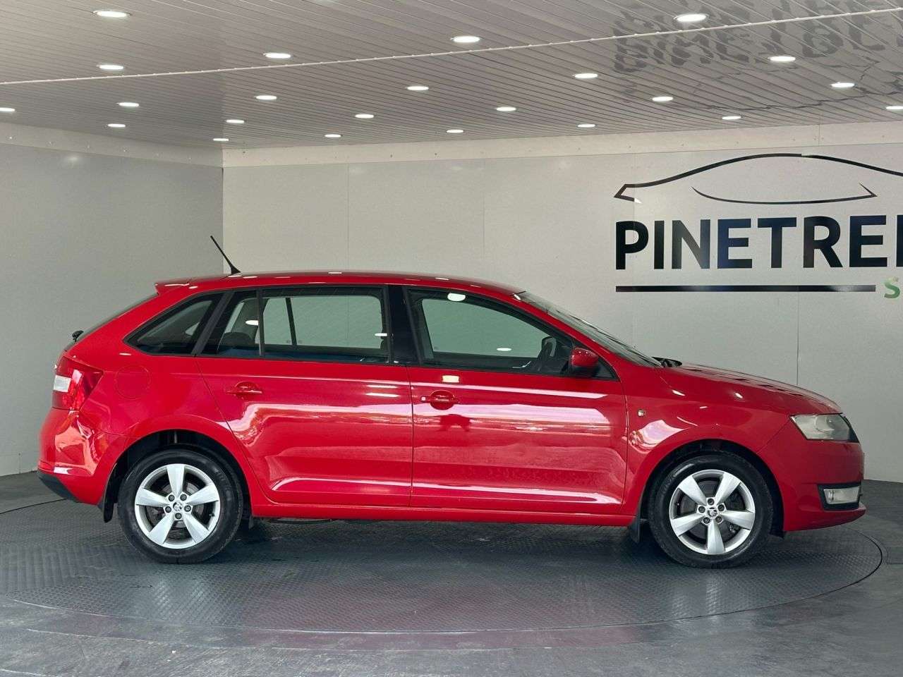 2014 SKODA RAPID SPACEBACK 2014 SKODA RAPID SPACEBACK