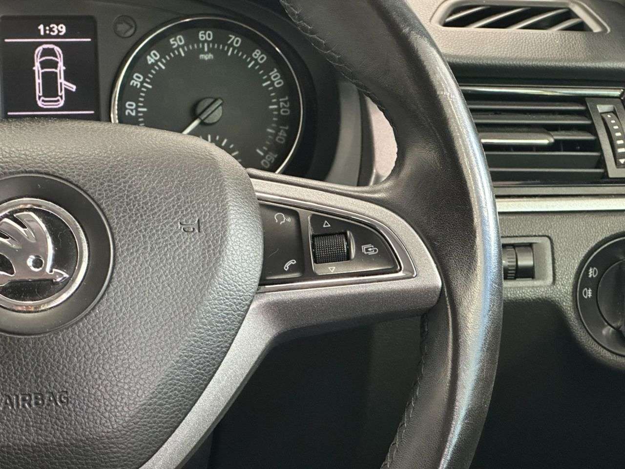 2014 SKODA RAPID SPACEBACK 2014 SKODA RAPID SPACEBACK