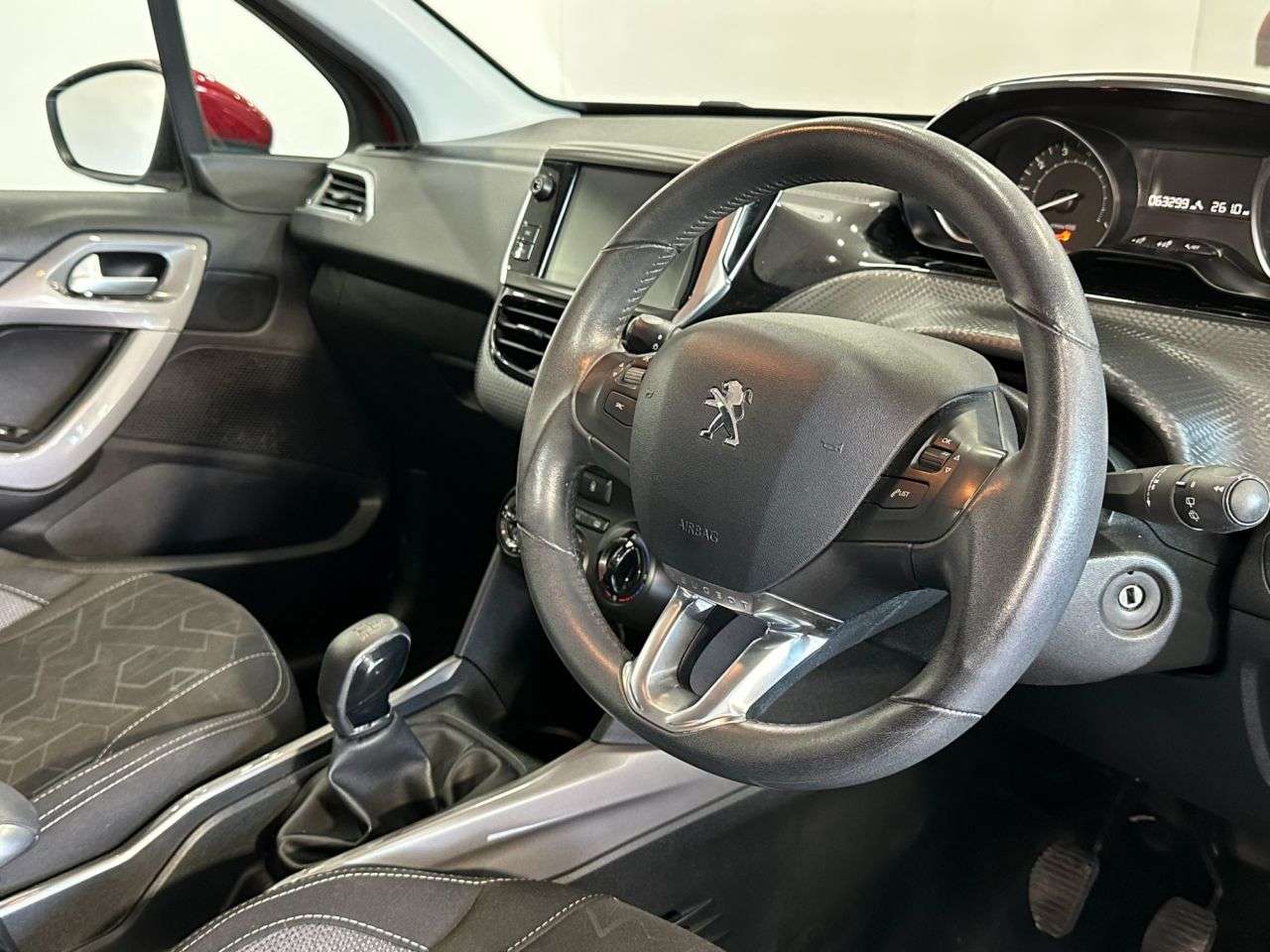2019 PEUGEOT 2008 2019 PEUGEOT 2008