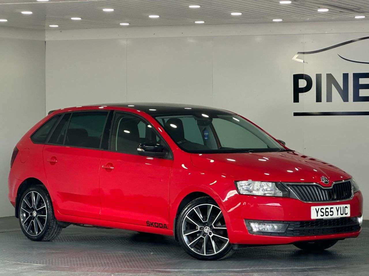 A 2016 SKODA RAPID SPACEBACK SE SPORT TDI A 2016 SKODA RAPID SPACEBACK SE SPORT TDI