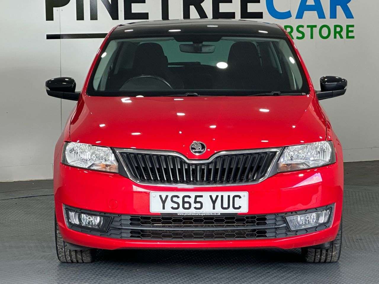 A 2016 SKODA RAPID SPACEBACK SE SPORT TDI A 2016 SKODA RAPID SPACEBACK SE SPORT TDI