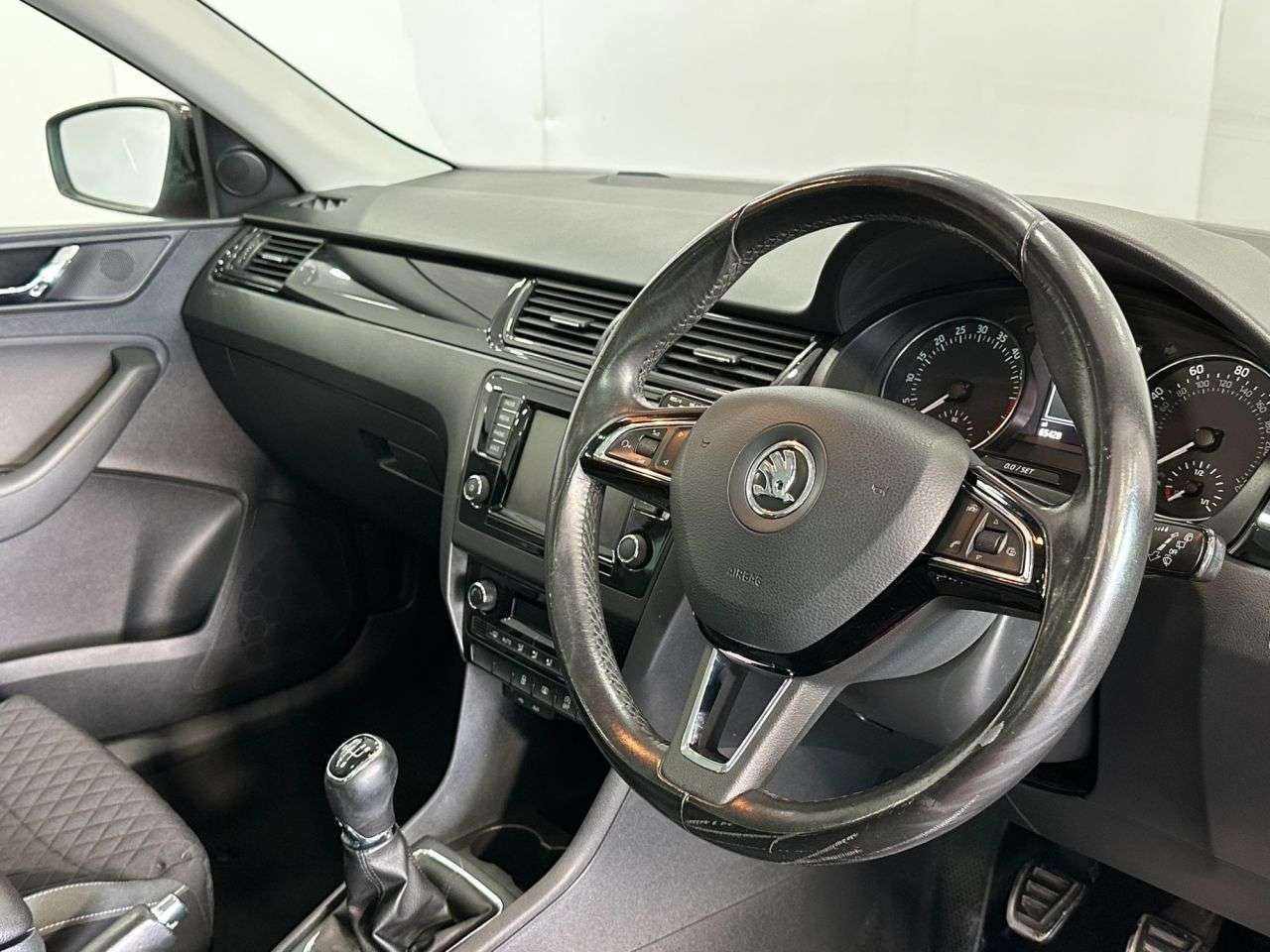2016 SKODA RAPID 2016 SKODA RAPID