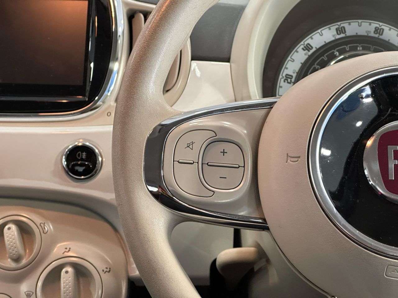 2016 FIAT 500 2016 FIAT 500