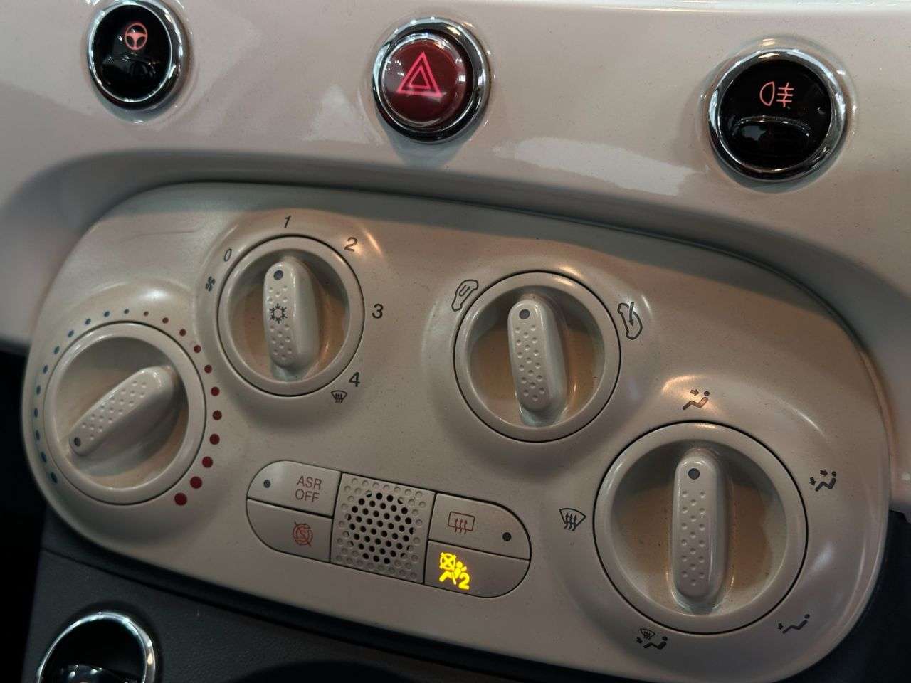 2016 FIAT 500 2016 FIAT 500